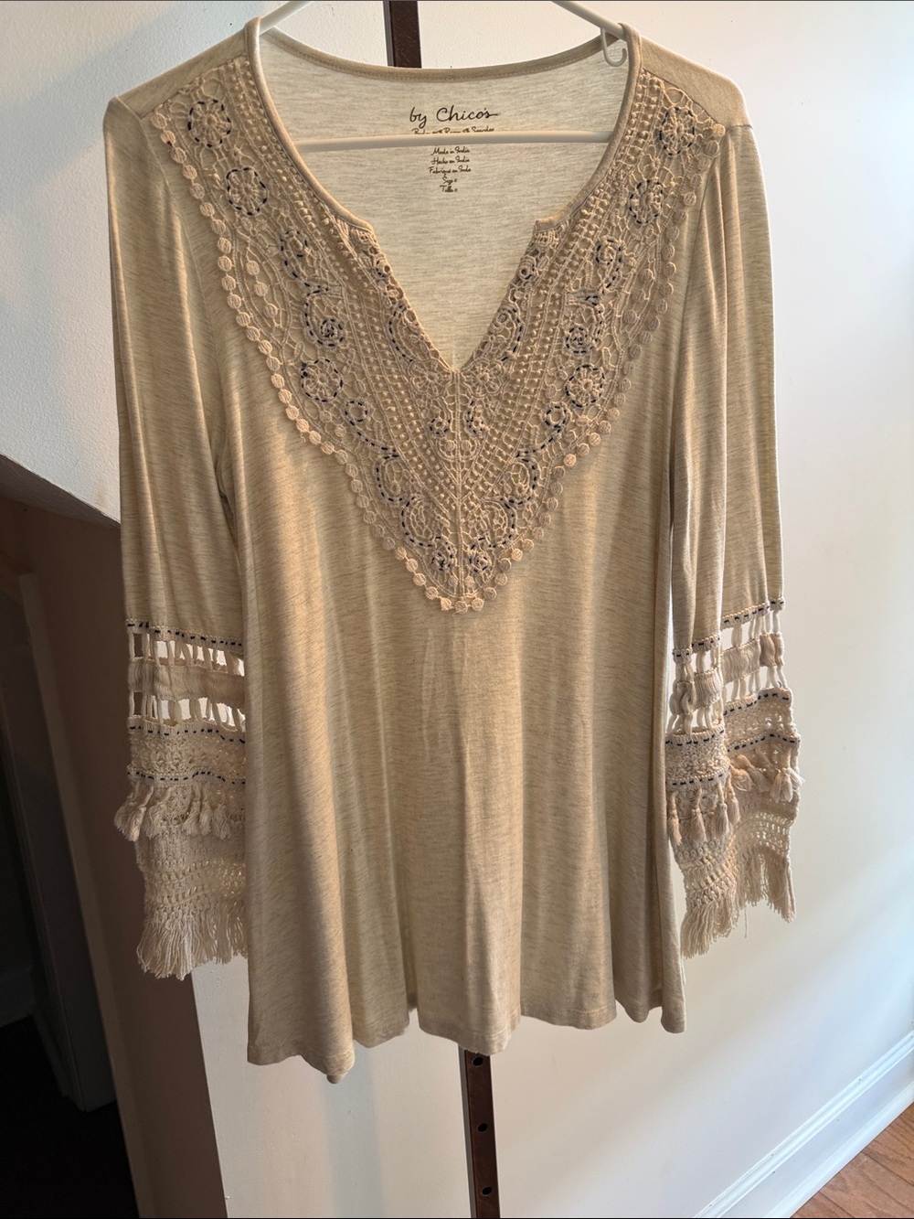 Chico's Beige Crochet V-Neck Tunic with Fringe Sleeves